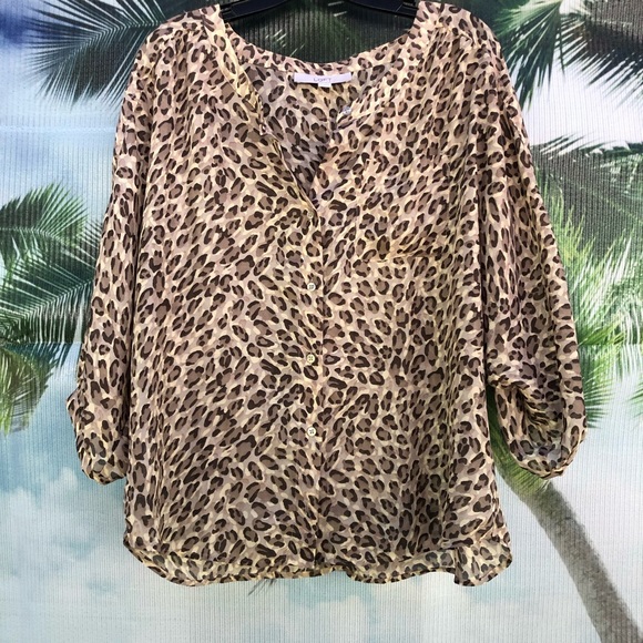 Ann Taylor LOFT Oversized Animal Print Top - Picture 1 of 5